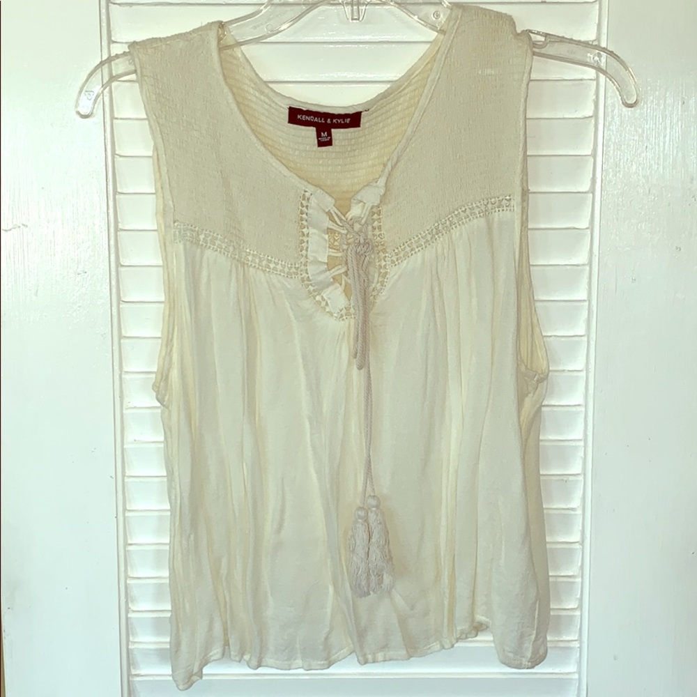 Kendall & Kylie sleeveless top